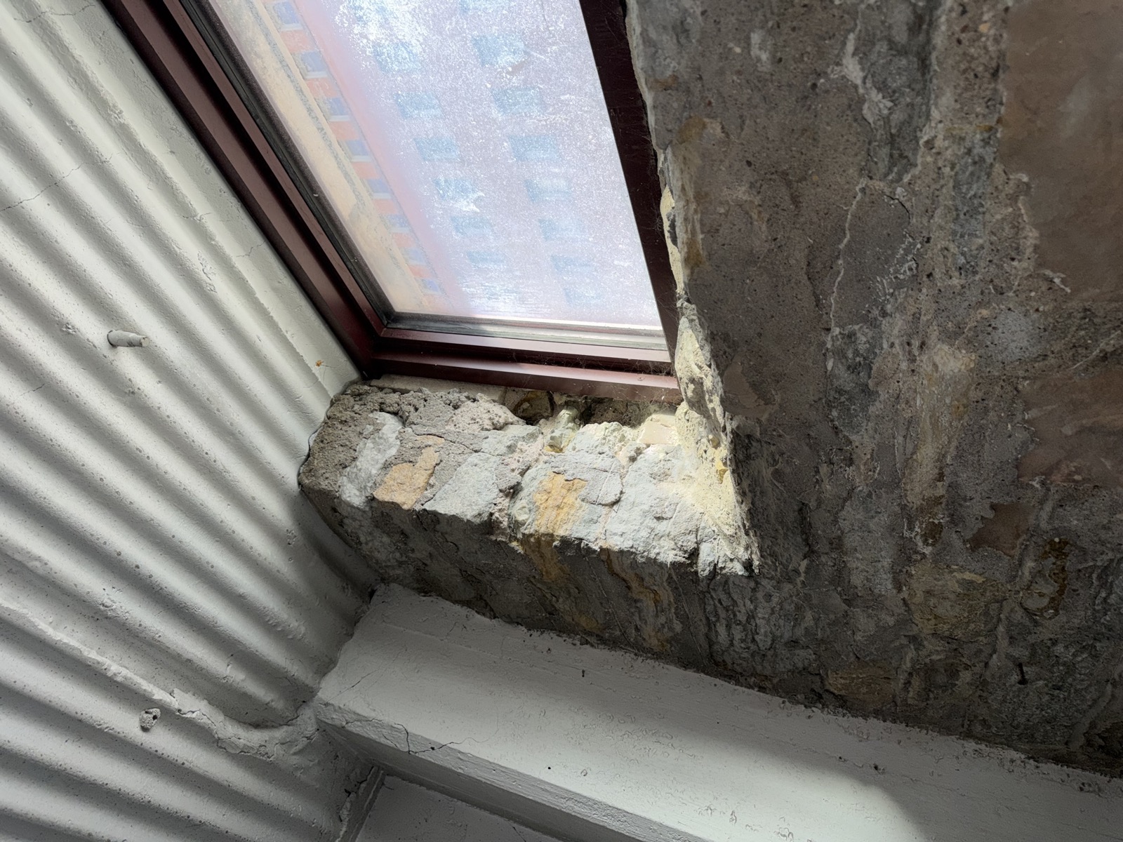 Garage - Window - 3